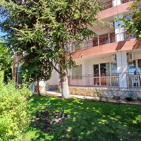 Riviera Apartment